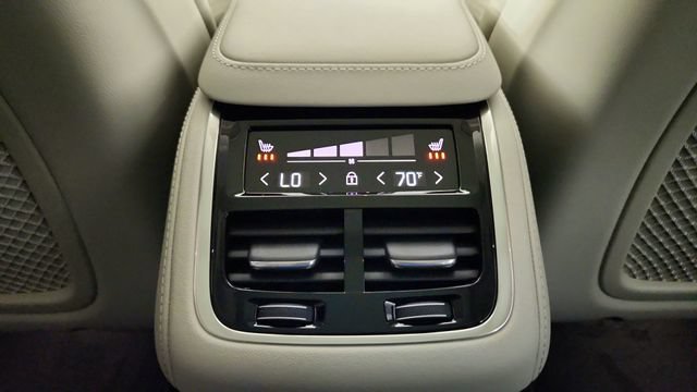 New 2026 Volvo XC90 T8 Ultra w/ Lounge Package AWD/4WD image 32