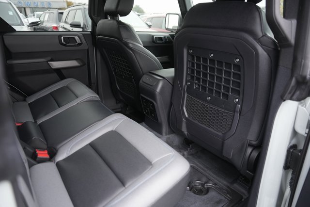 Used 2022 Ford Bronco Black Diamond w/ Sasquatch Package image 14