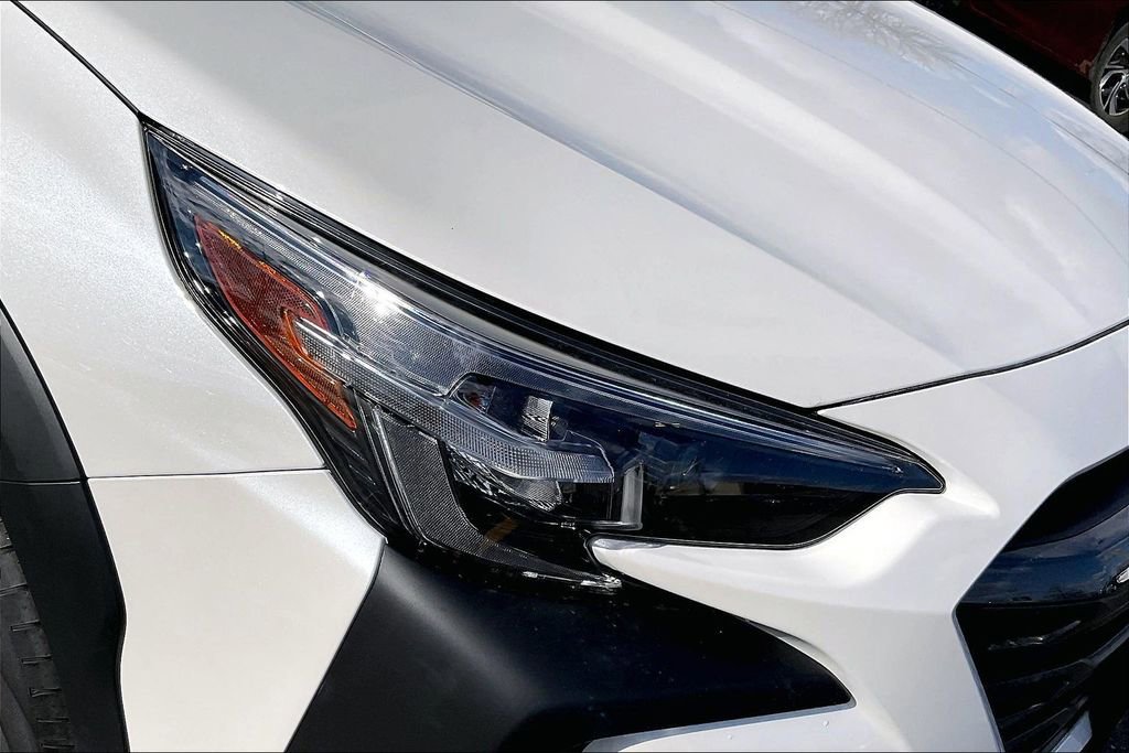 Certified 2025 Subaru Outback Premium image 32