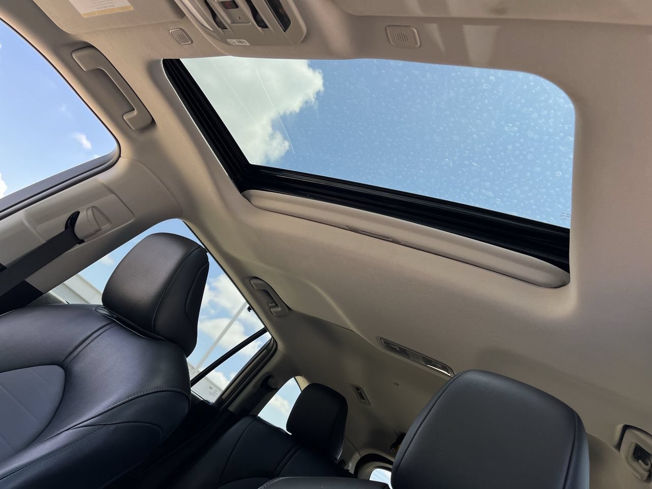 Used 2025 Toyota Highlander XLE AWD/4WD image 22