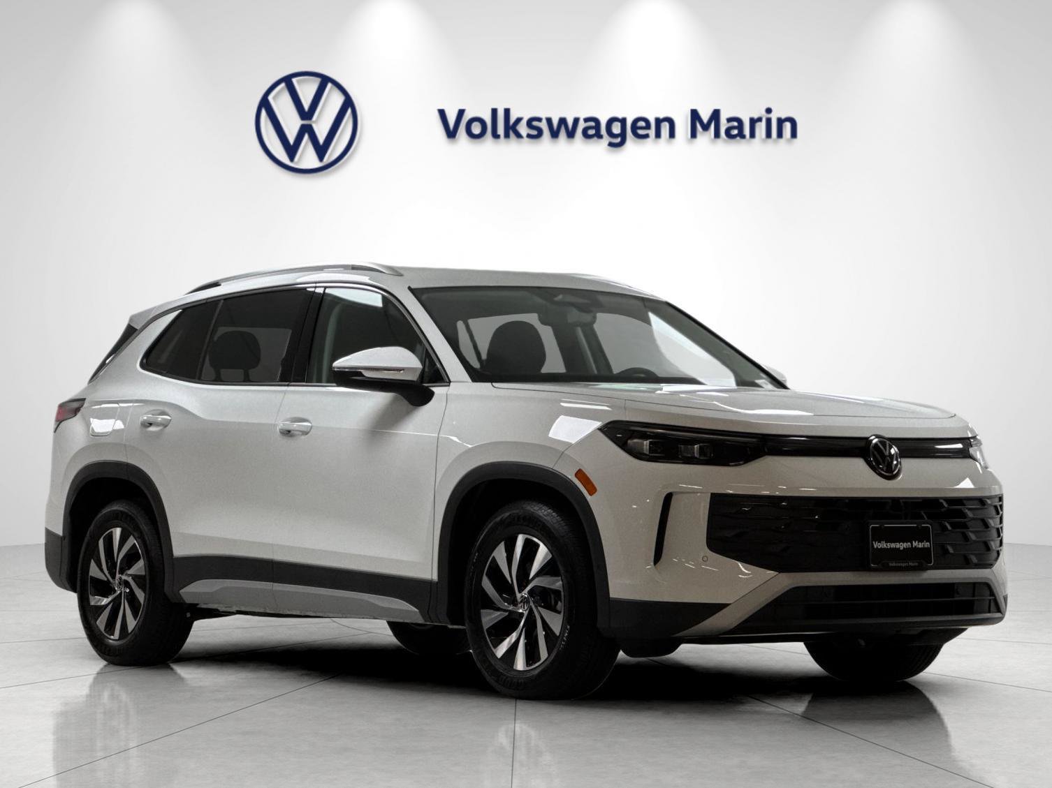 New 2026 Volkswagen Tiguan S FWD image 7