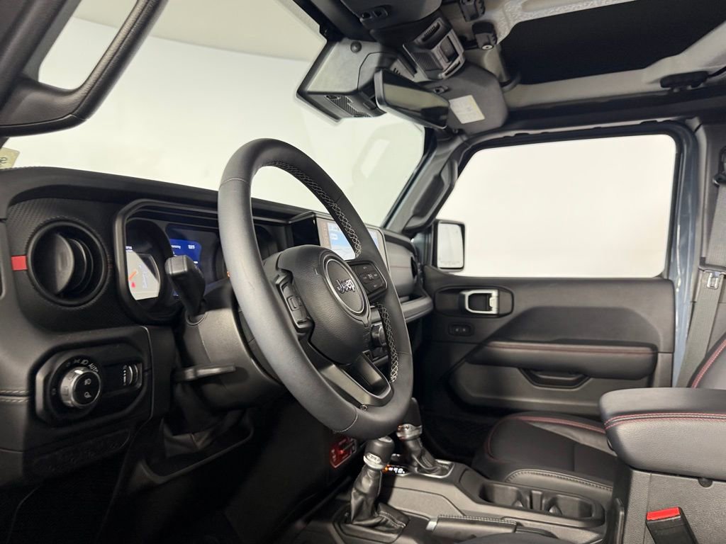 Used 2025 Jeep Gladiator Rubicon image 23