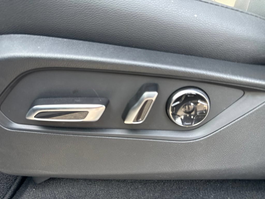 Used 2026 Acura MDX FWD image 16