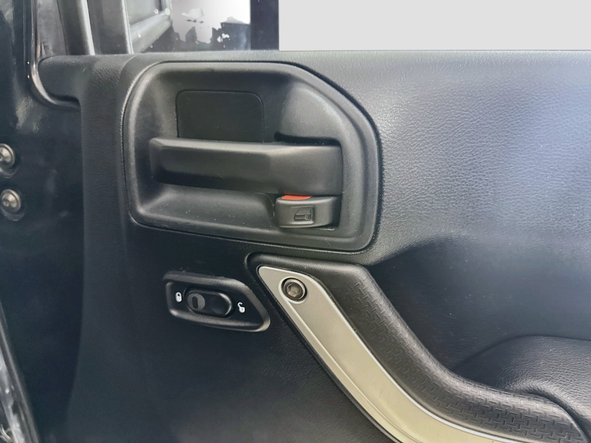 Used 2018 Jeep Wrangler Unlimited Rubicon w/ Cold Weather Group AWD/4WD image 31