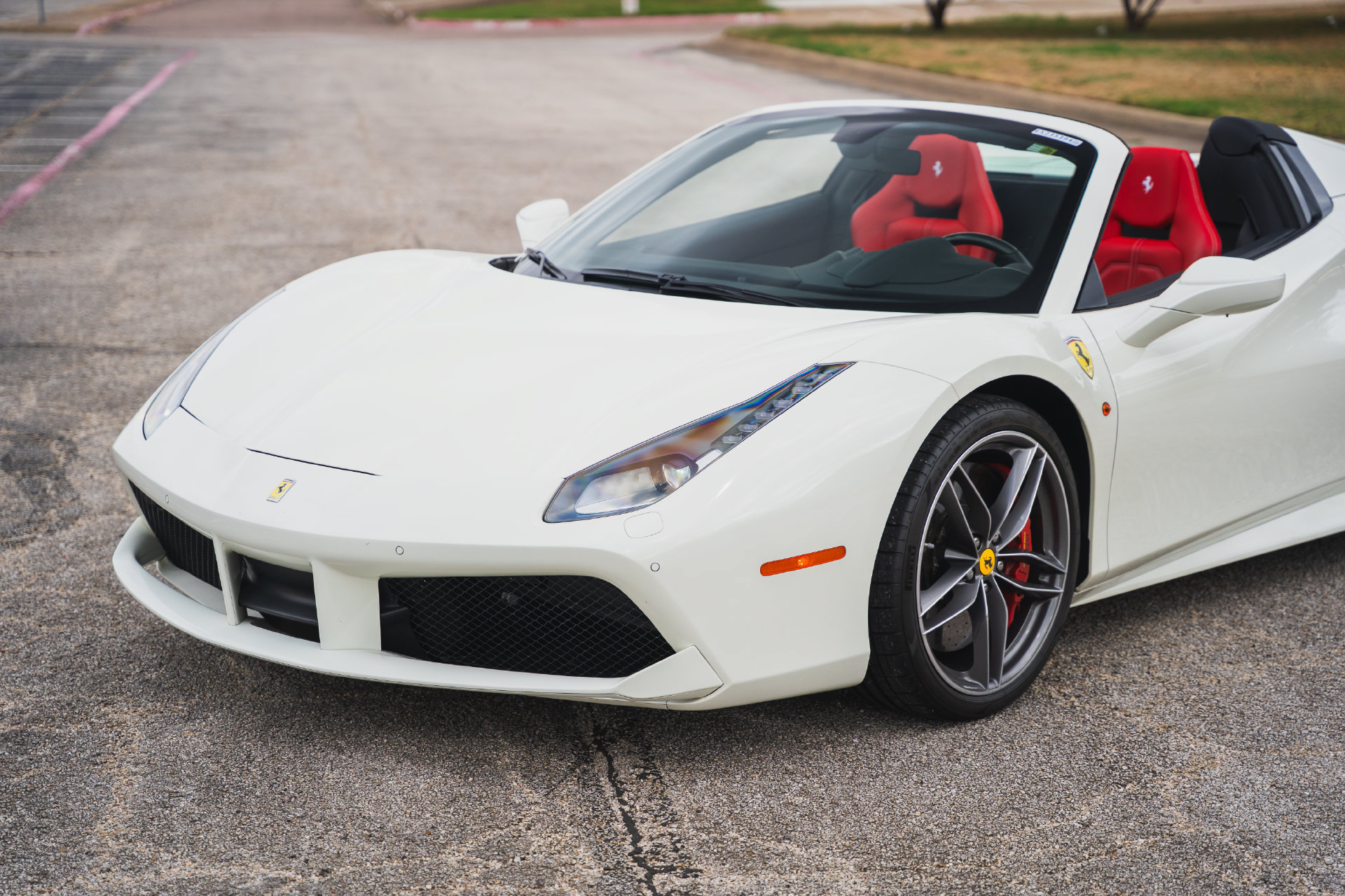 Used 2018 Ferrari 488 Spider RWD image 26