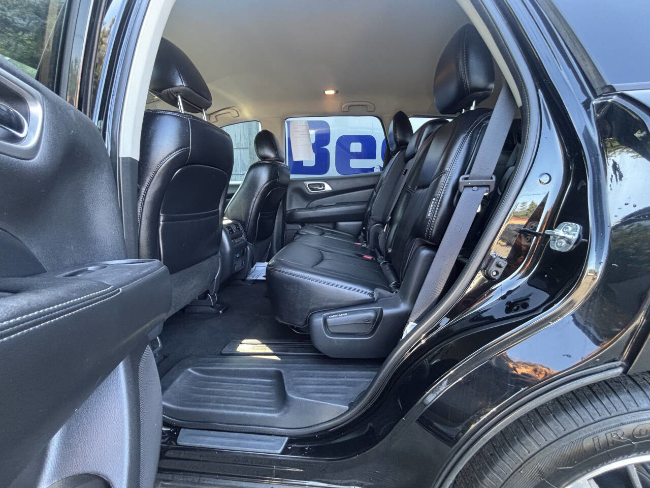 Used 2020 Nissan Pathfinder SL image 8