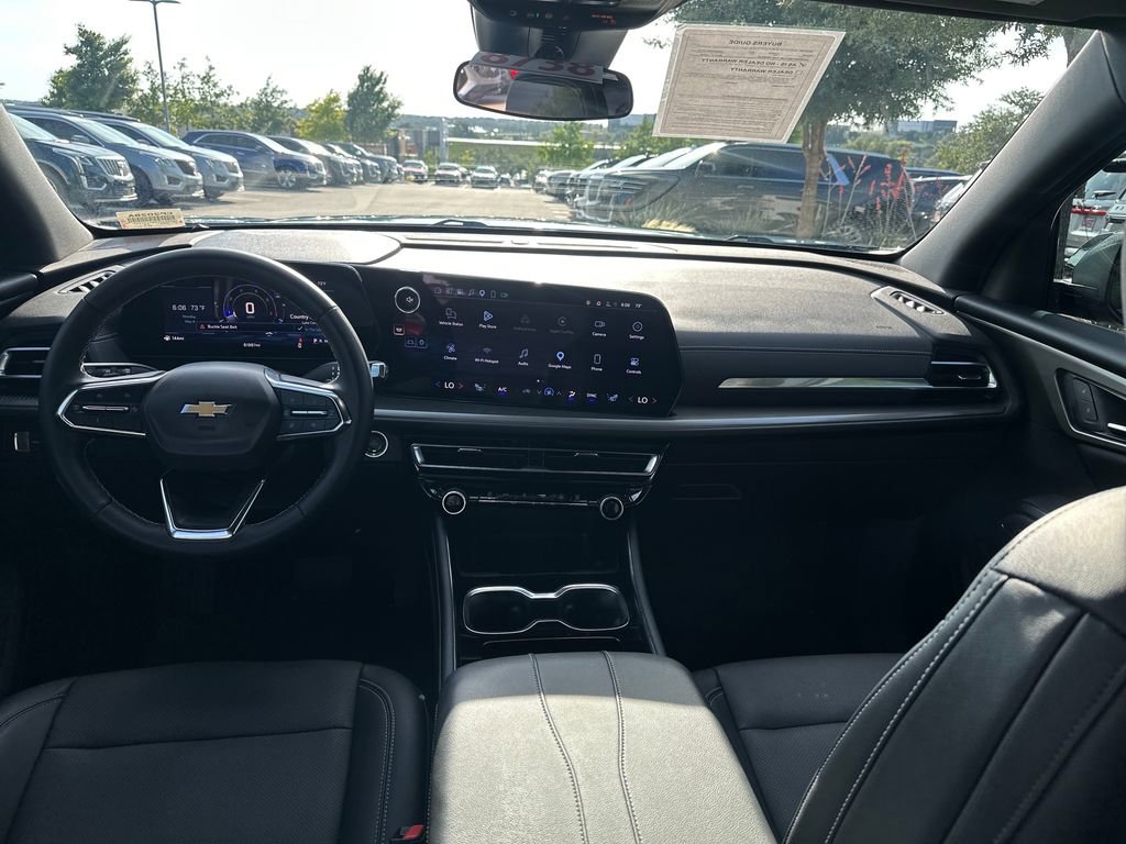 Used 2024 Chevrolet Traverse LT FWD image 31