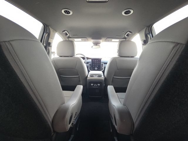 Used 2024 GMC Acadia Elevation FWD image 20