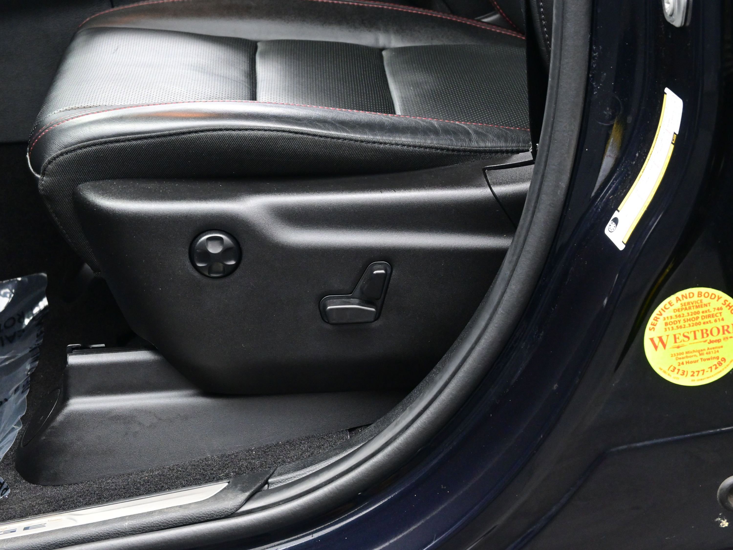 Used 2024 Dodge Durango GT image 11