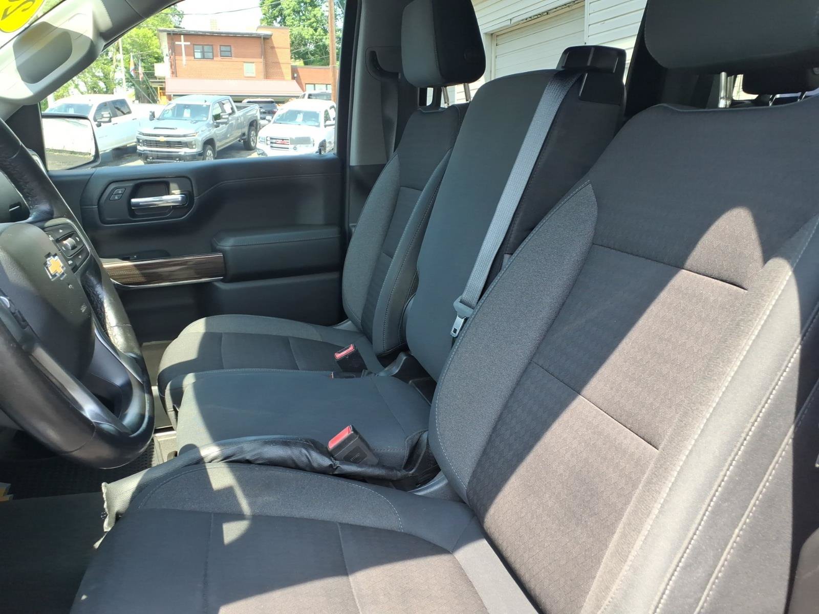 Certified 2019 Chevrolet Silverado 1500 LT w/ All-Star Edition AWD/4WD image 11