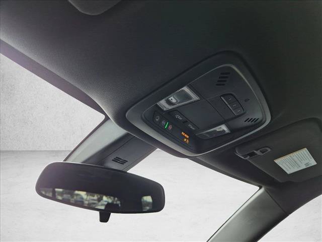 Used 2023 Chevrolet Traverse LT FWD image 22