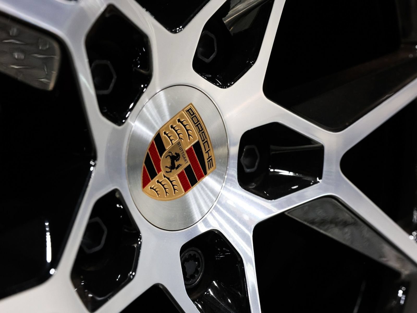Used 2026 Porsche 911 Carrera 4S AWD/4WD image 32
