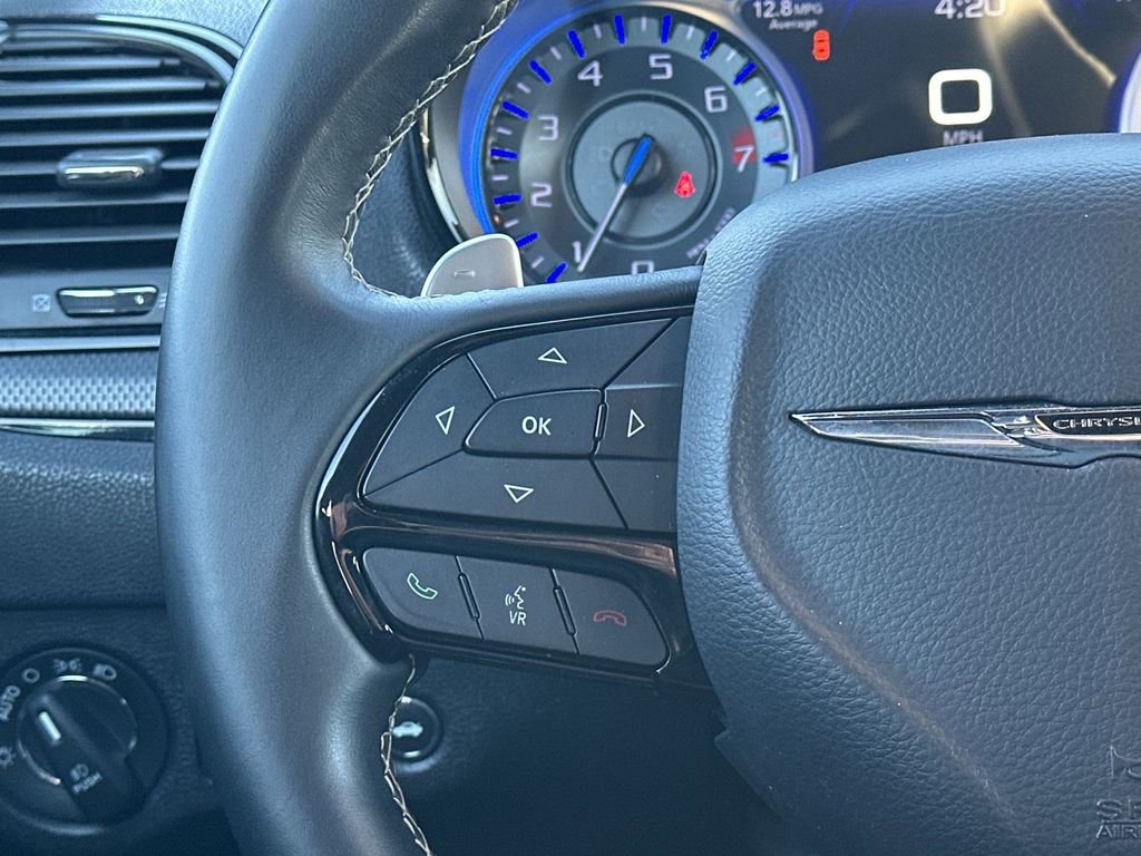 Used 2016 Chrysler 300 S image 8