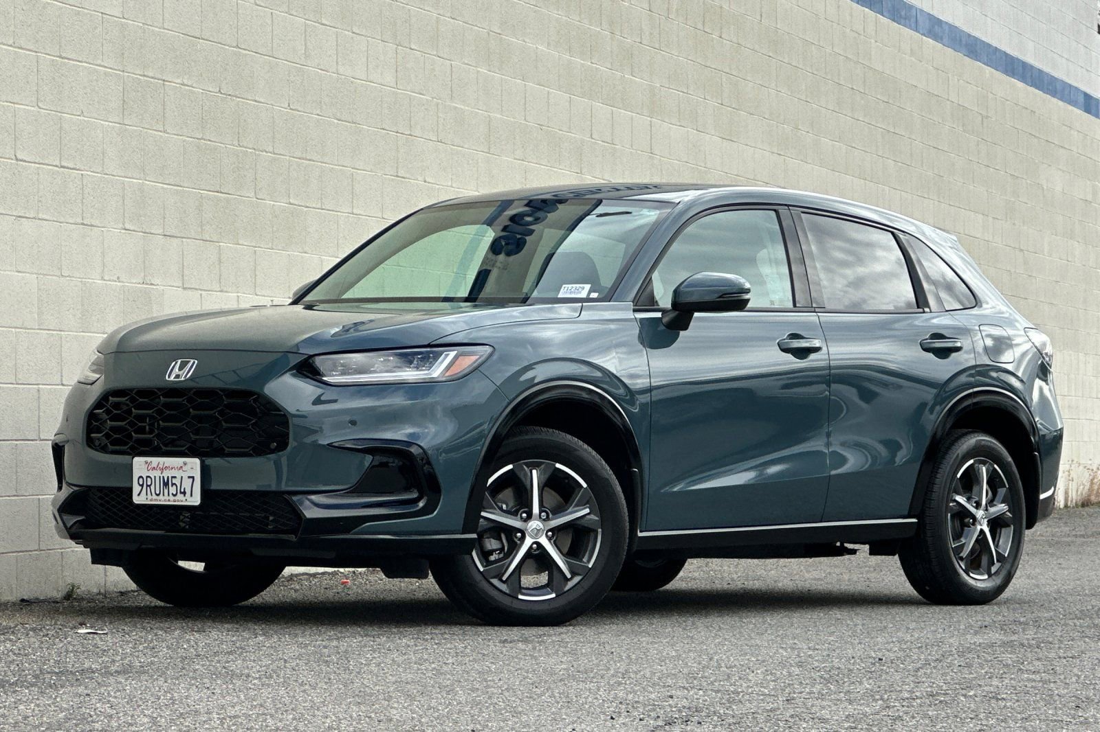 Used 2025 Honda HR-V EX-L image 8