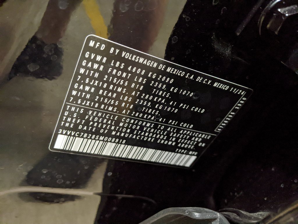 New 2025 Volkswagen Taos SE image 30