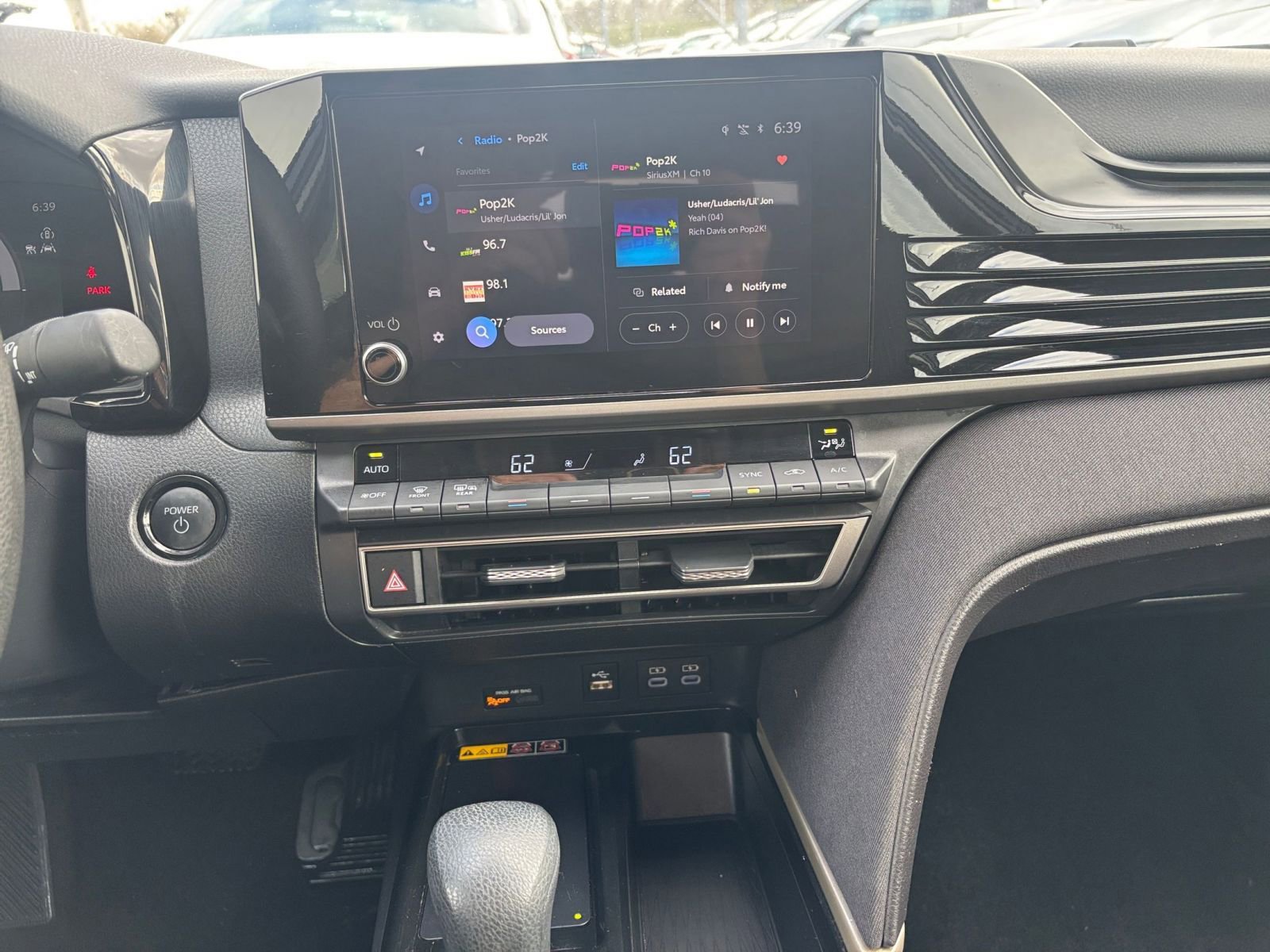 Used 2025 Toyota Camry LE image 17