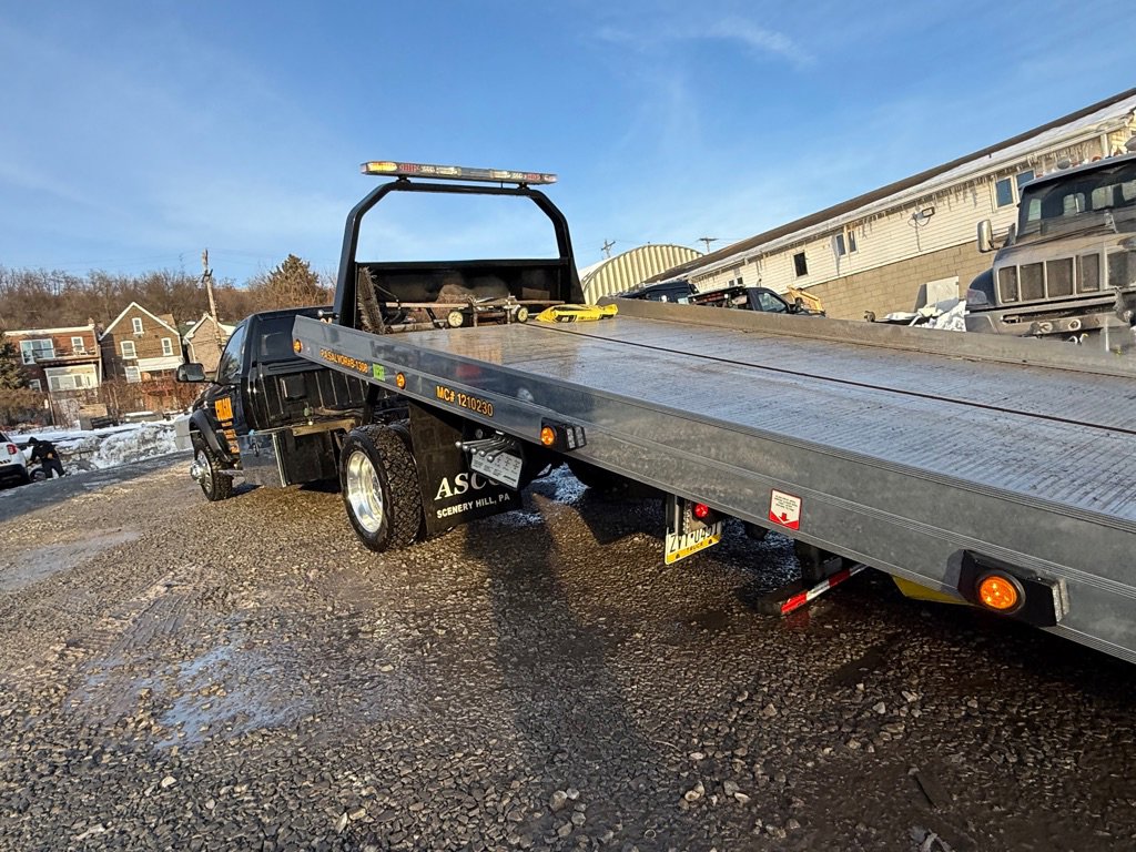 Used 2022 RAM 5500 SLT w/ Quick Order Package 2YG SLT AWD/4WD image 10