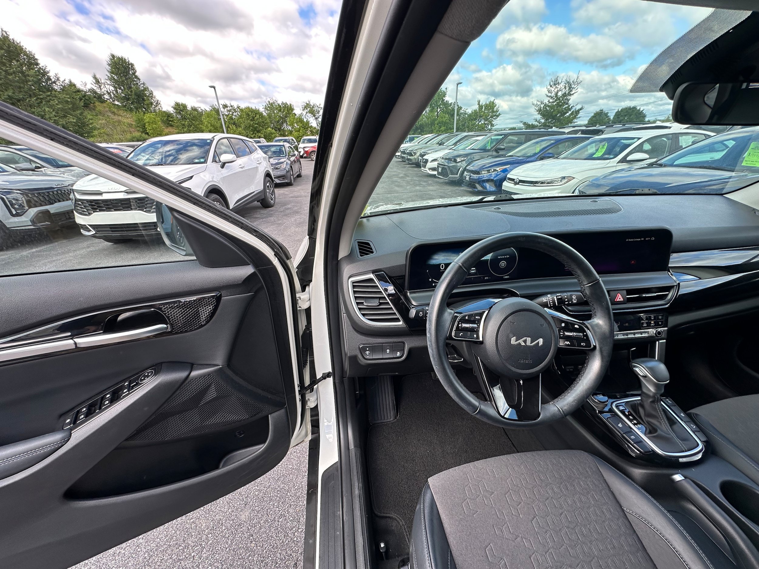 Used 2024 Kia Seltos S AWD/4WD image 22