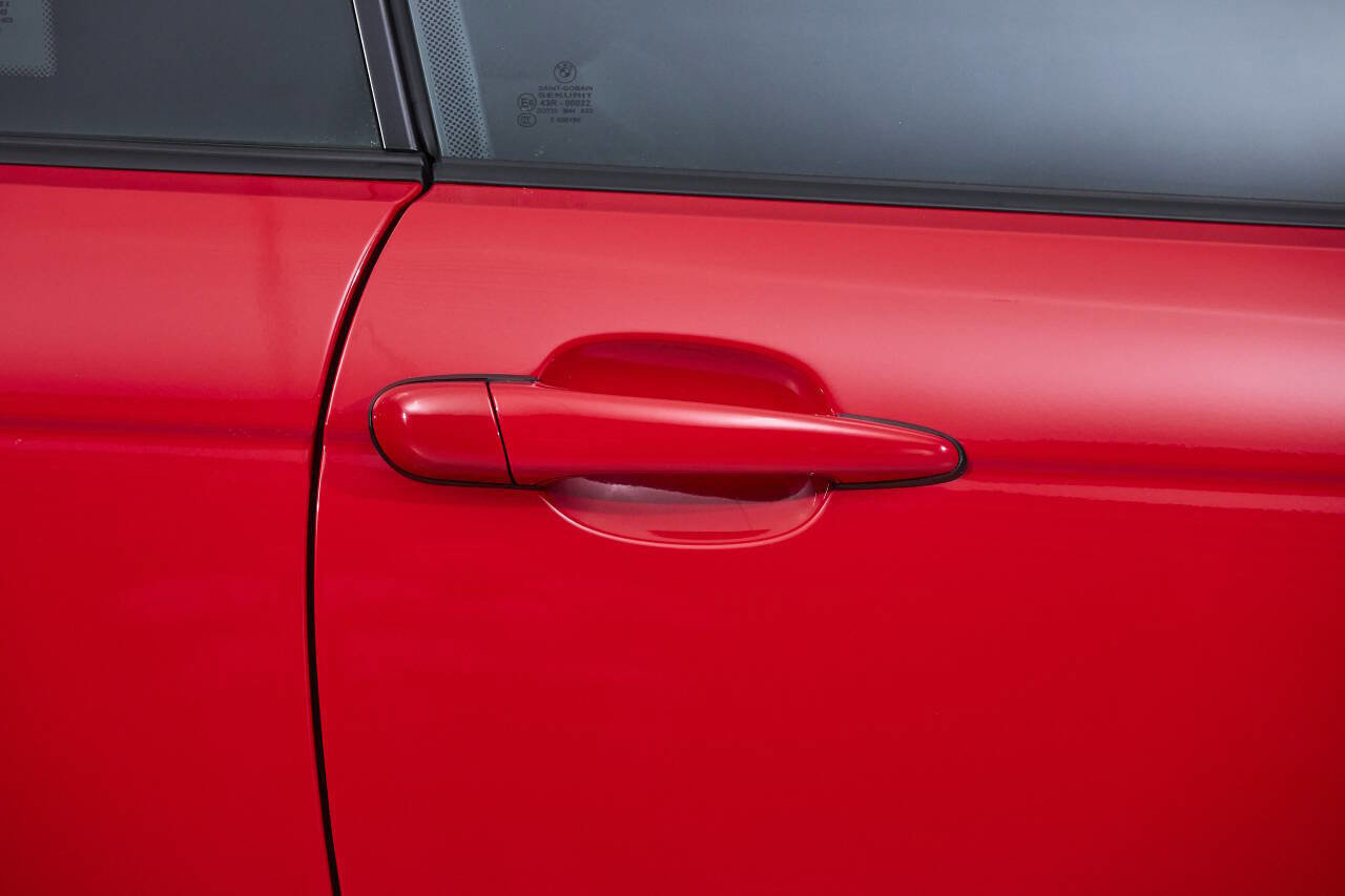 Used 2004 BMW M3 Base 2dr Coupe image 38