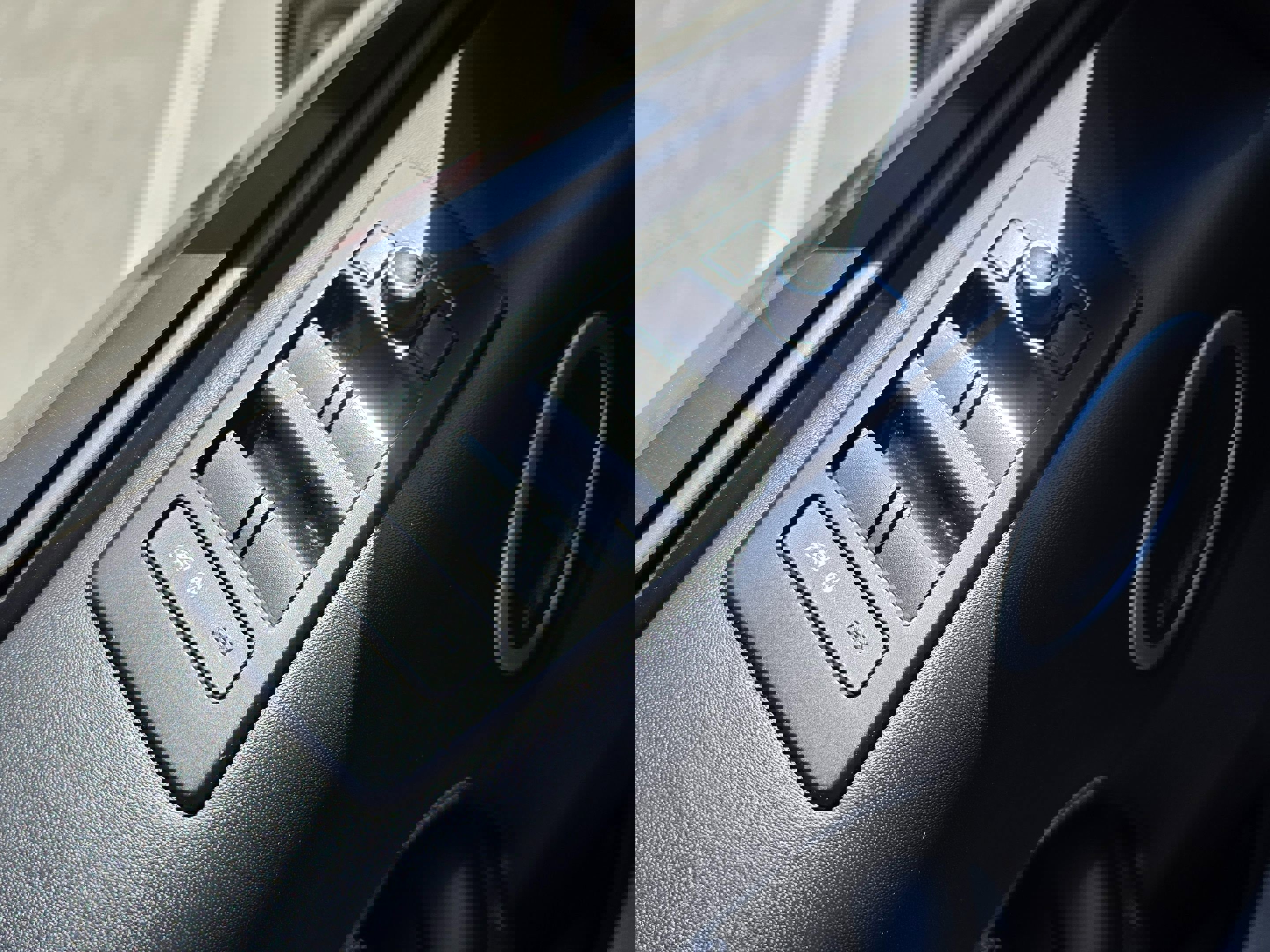 Used 2017 Land Rover Discovery First Edition image 23