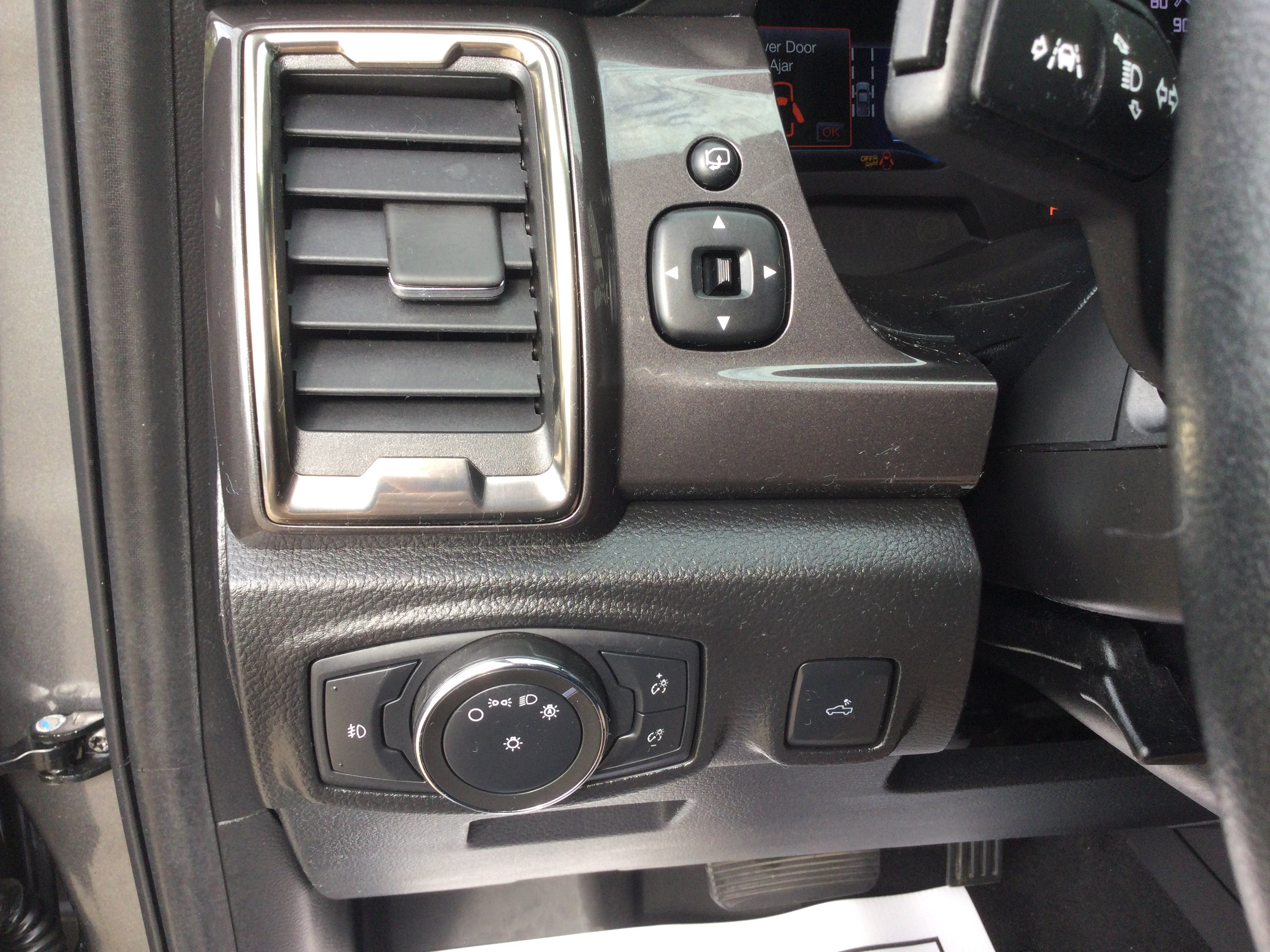 Used 2022 Ford Ranger Lariat w/ Equipment Group 501A High AWD/4WD image 10
