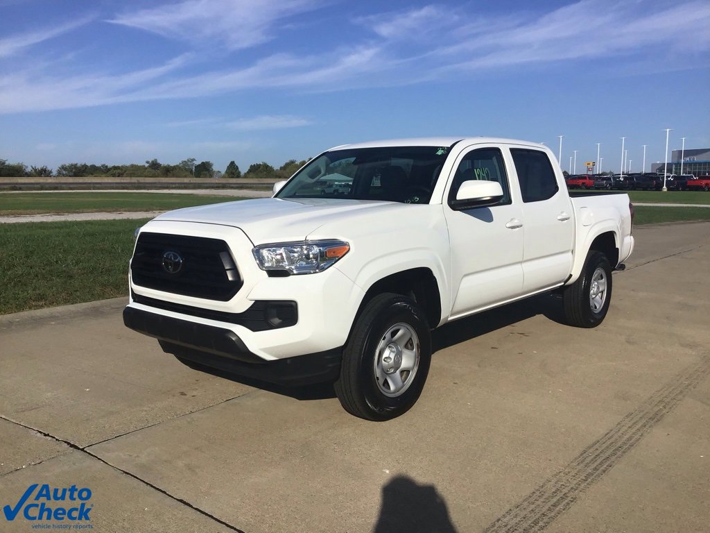 Used 2022 Toyota Tacoma SR image 9