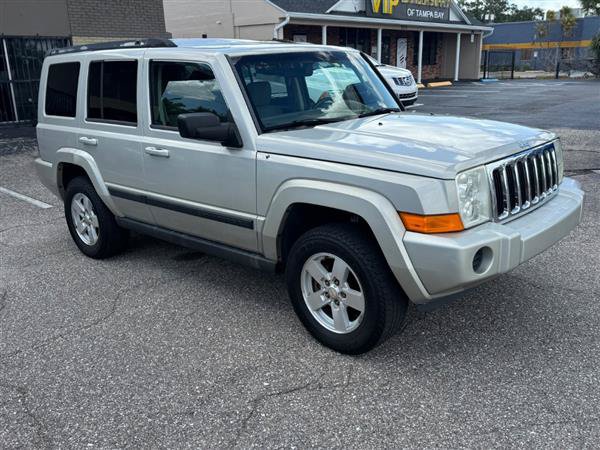 Used 2007 Jeep Commander Sport RWD image 5