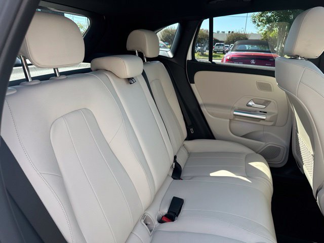 Used 2026 Mercedes-Benz GLA 250 4MATIC image 27