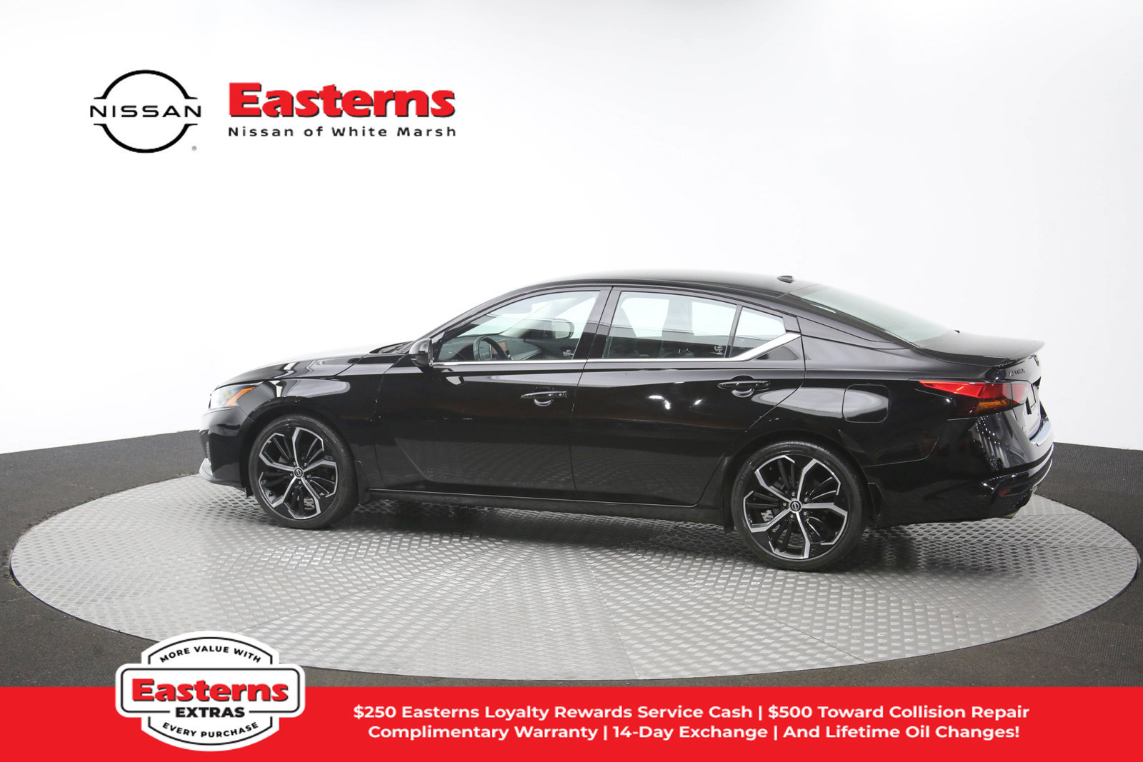 Used 2023 Nissan Altima 2.5 SR FWD image 60