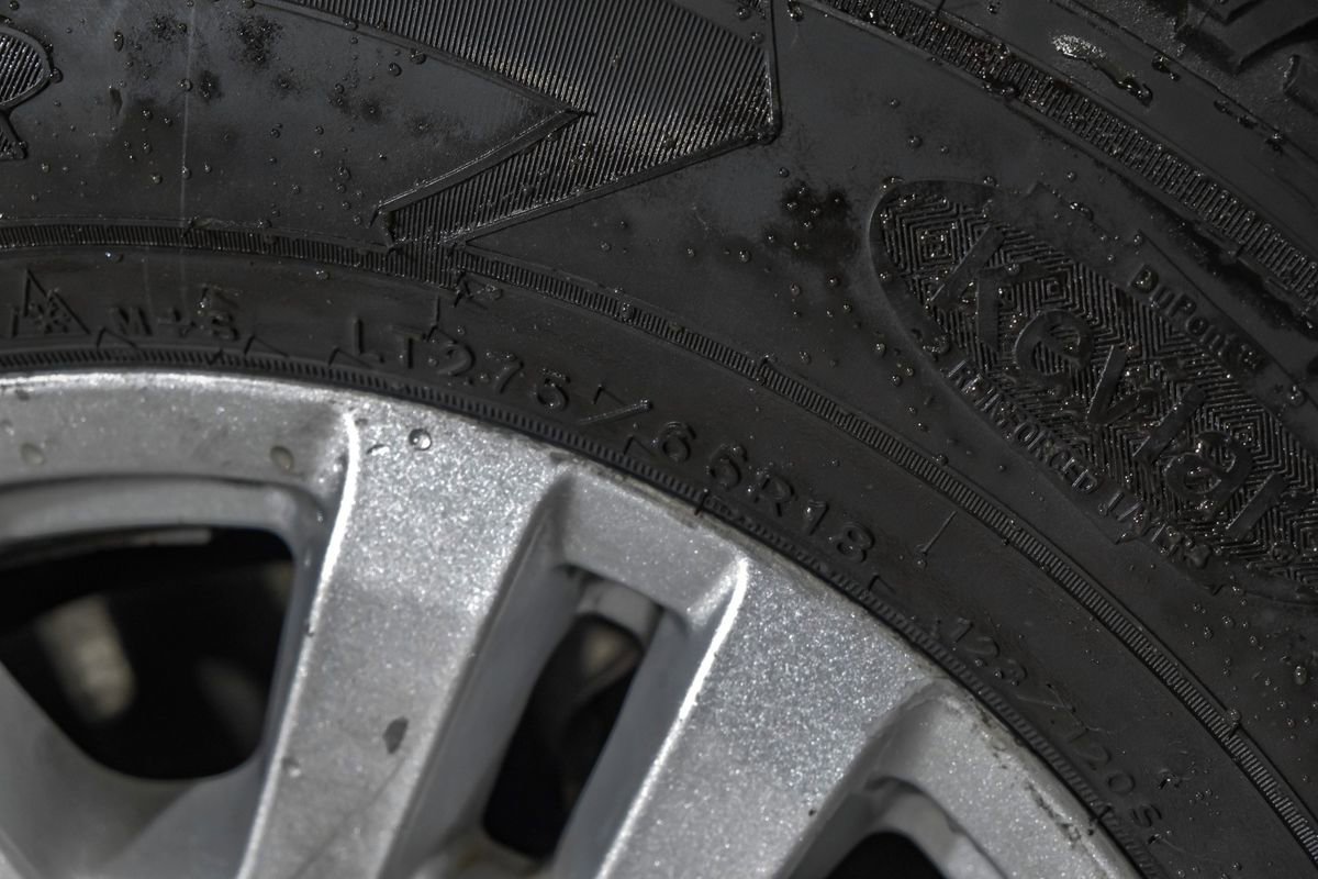 Used 2017 Ford F250 Lariat w/ Chrome Package image 64