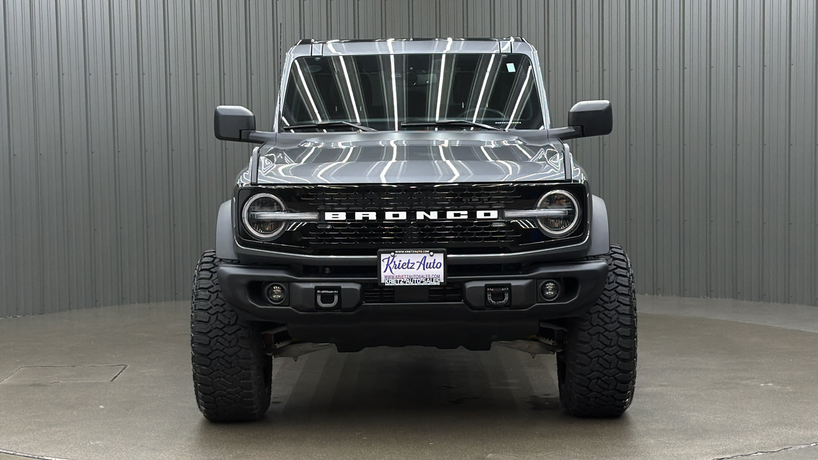 Used 2025 Ford Bronco Badlands w/ Black Appearance Package AWD/4WD image 8