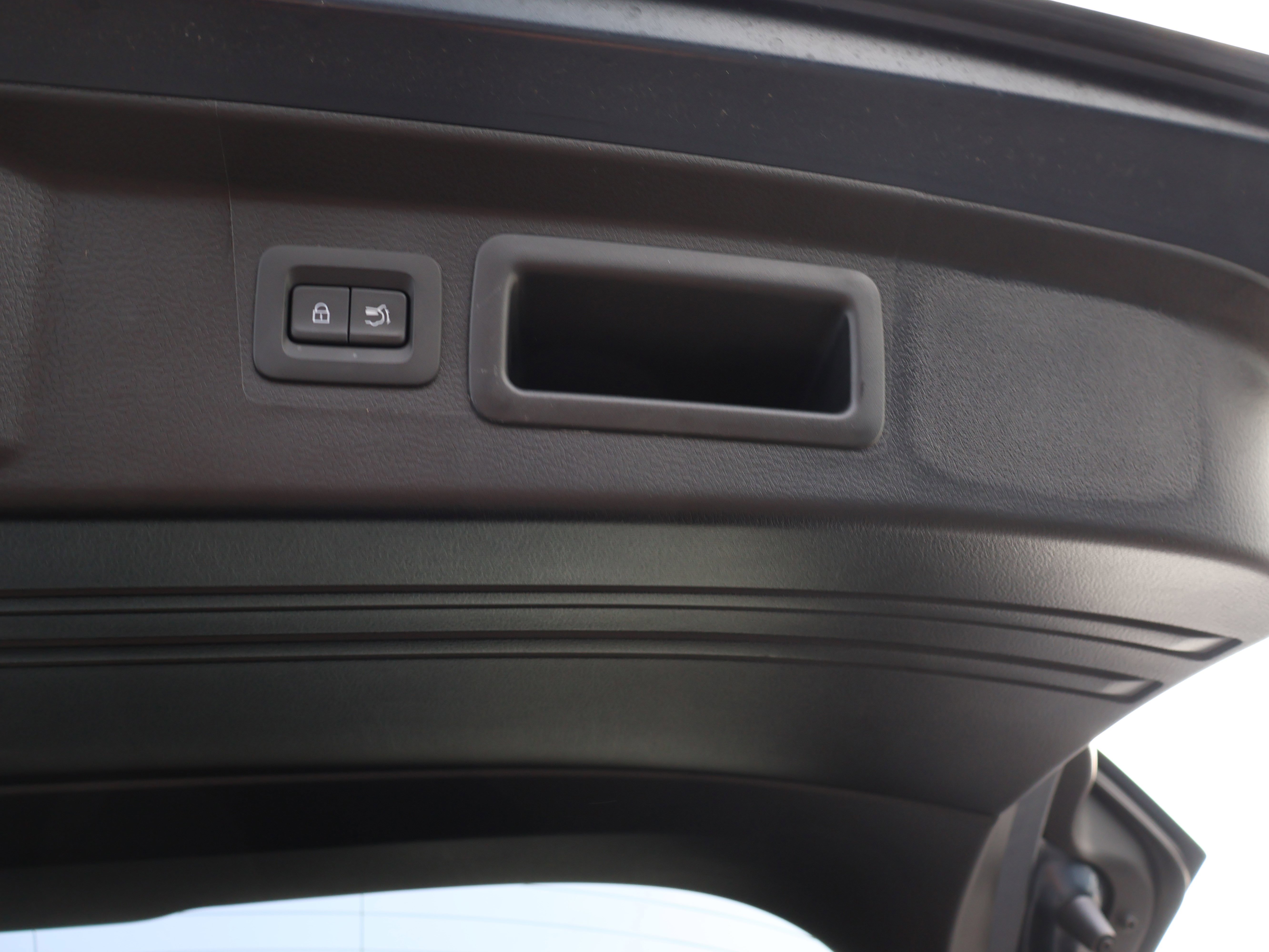 Certified 2025 MAZDA CX-50 AWD 2.5 Hybrid w/ Weather Package image 19