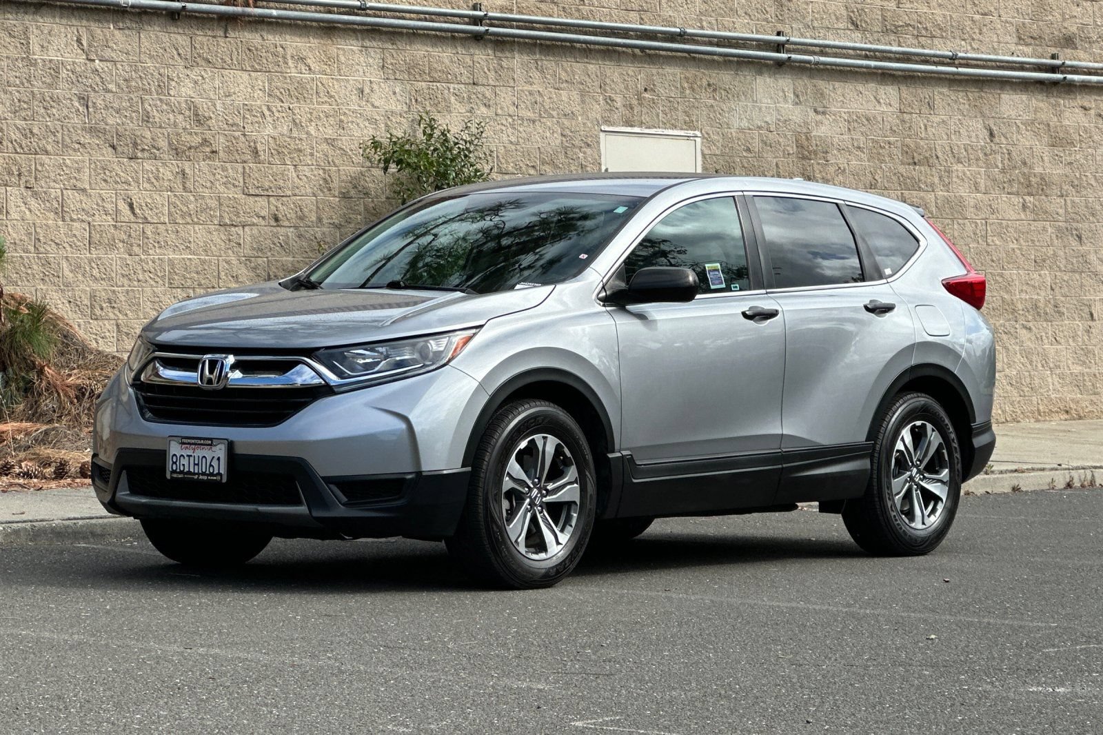 Used 2018 Honda CR-V LX image 7