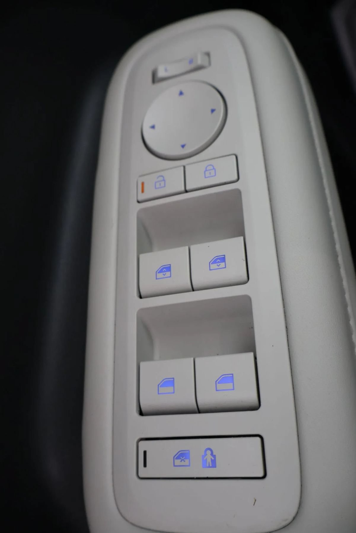 Used 2026 Hyundai Santa Fe SEL FWD image 18
