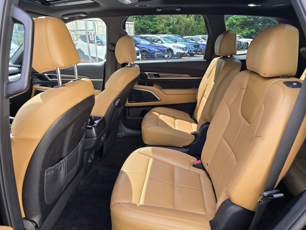 Used 2021 Kia Telluride SX w/ Nightfall Edition Package AWD/4WD image 10