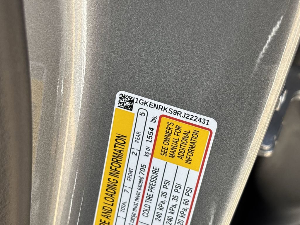 Used 2024 GMC Acadia Denali w/ Super Cruise Package image 34