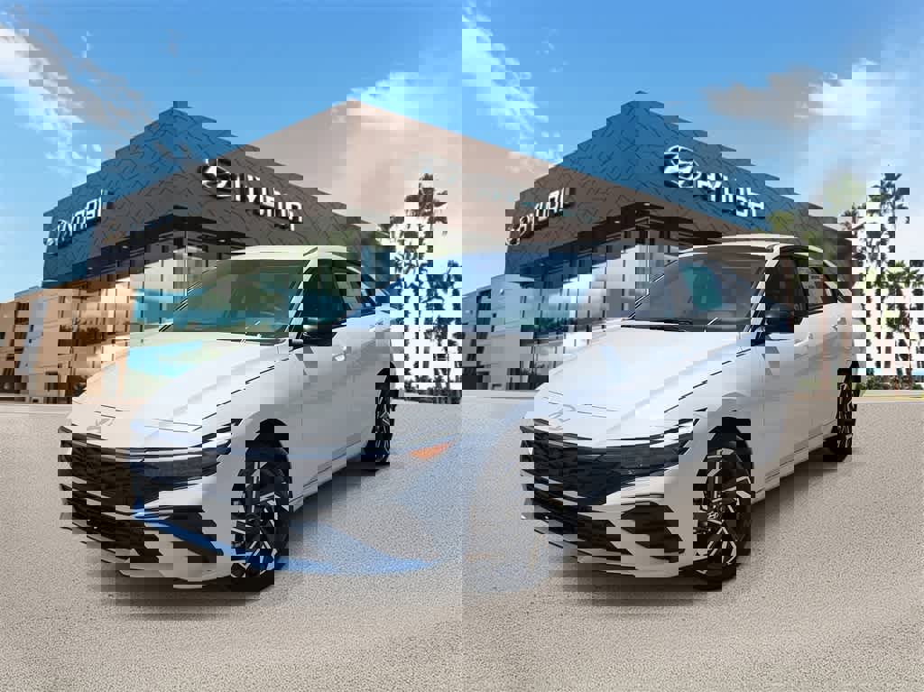 New 2025 Hyundai Elantra SEL