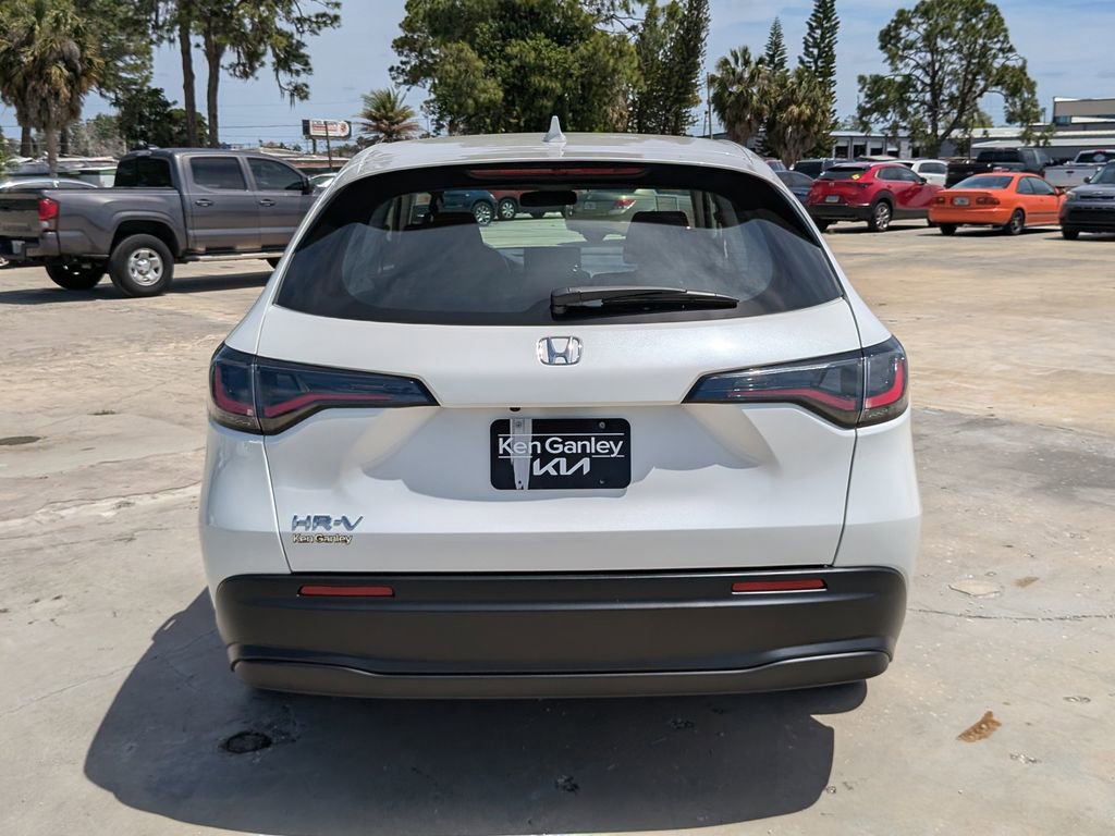 Used 2025 Honda HR-V LX image 7