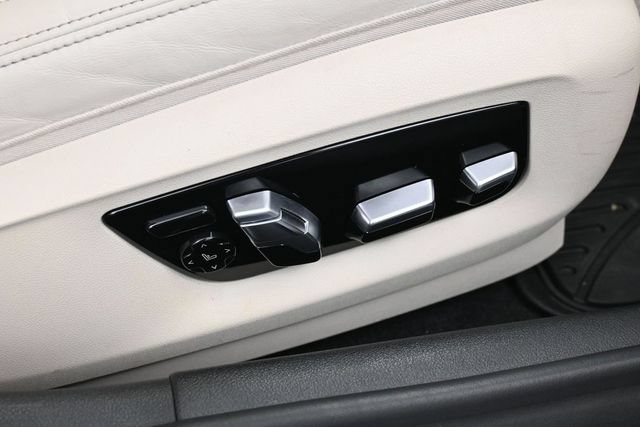 Used 2018 BMW M550i xDrive AWD/4WD image 13