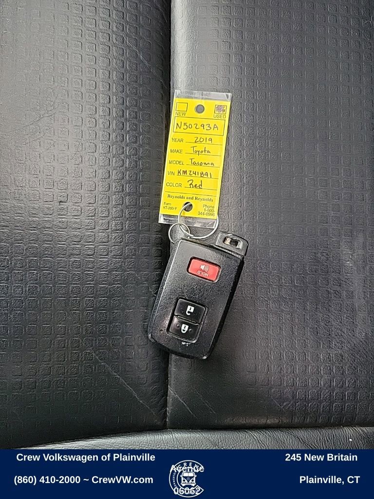 Used 2019 Toyota Tacoma TRD Off-Road image 42