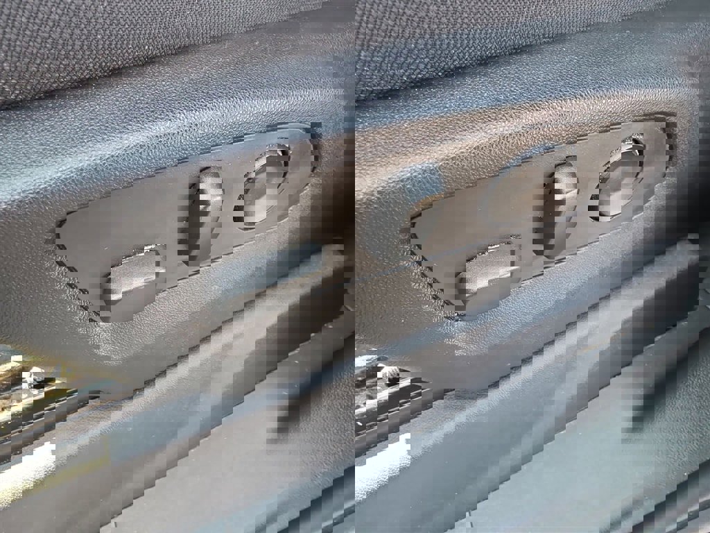 Used 2022 Chevrolet Silverado 1500 Custom AWD/4WD image 14