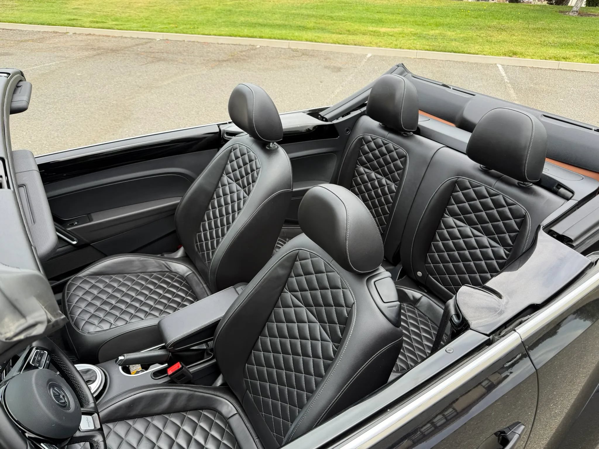 Used 2019 Volkswagen Beetle 2.0T Final Edition SEL FWD image 12