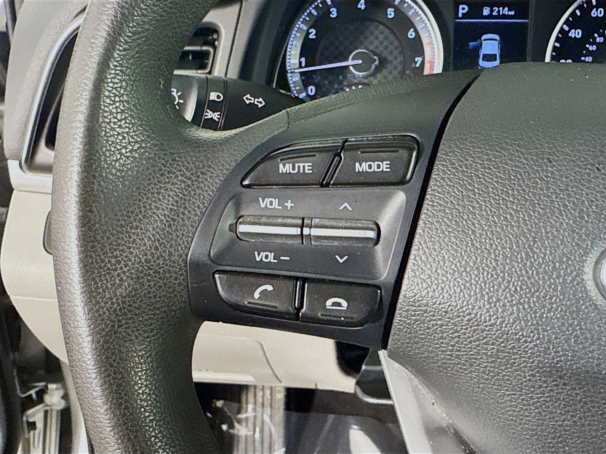 Used 2020 Hyundai Elantra SE w/ Cargo Package (C1) image 14