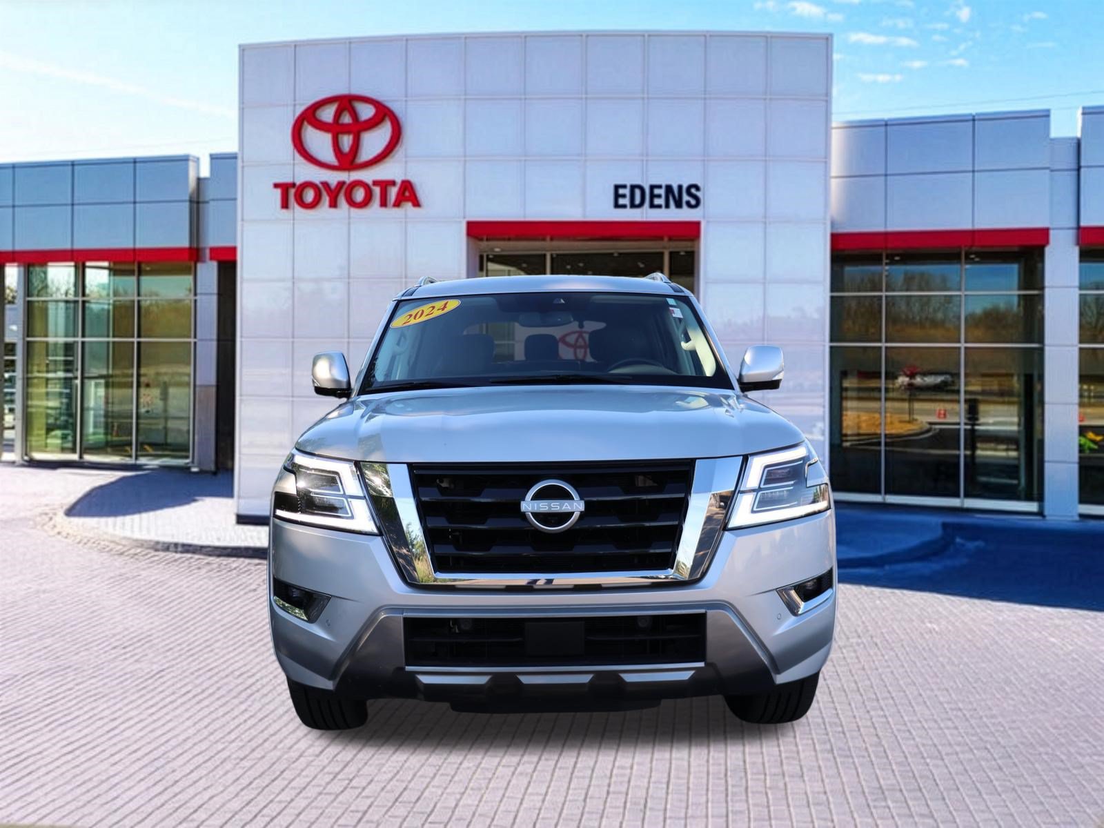 Used 2024 Nissan Armada SL AWD/4WD image 12
