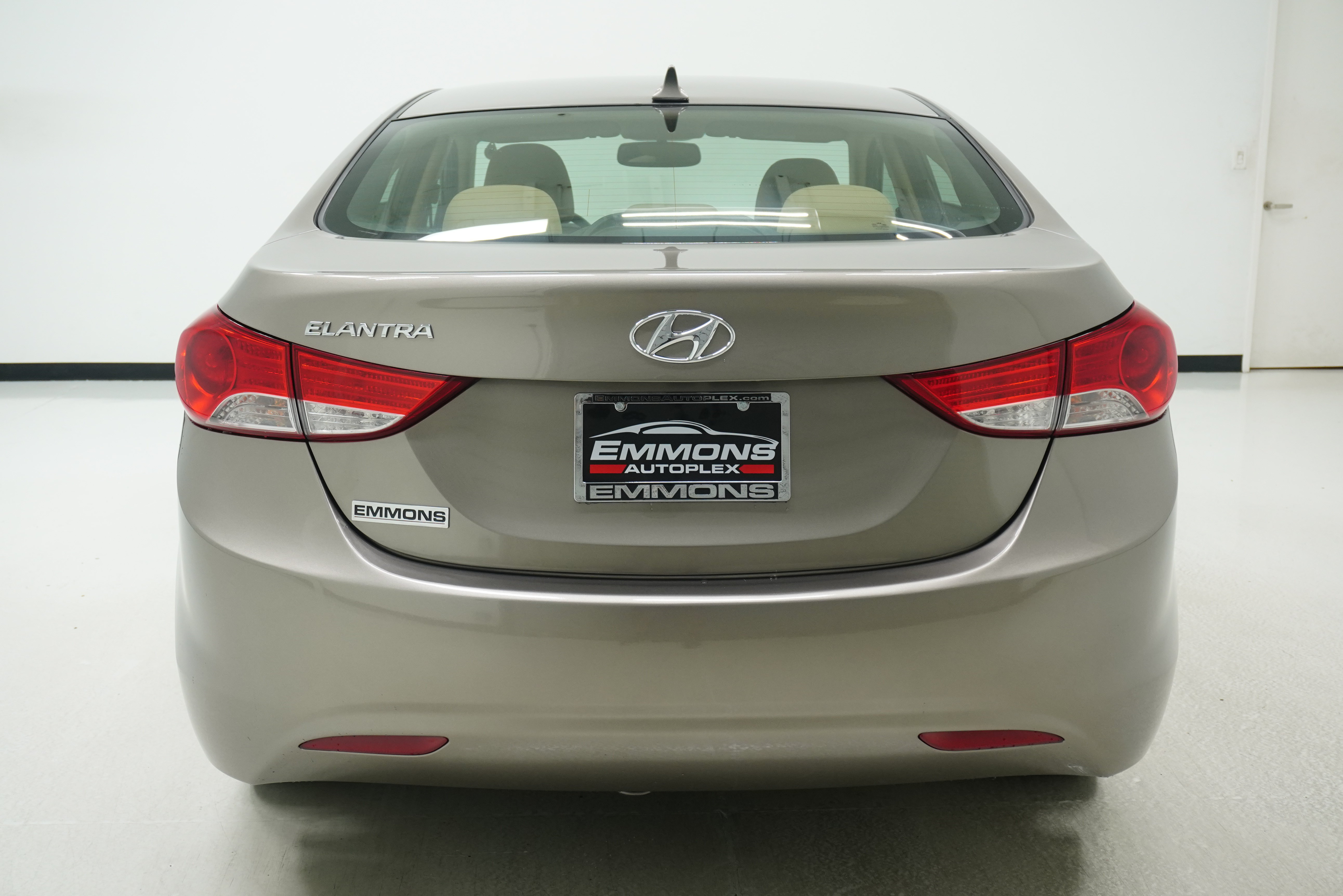 Used 2013 Hyundai Elantra GLS w/ Preferred Pkg FWD image 5