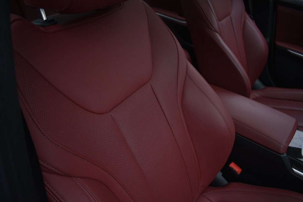 Used 2024 BMW 330i Sedan w/ Convenience Package image 24