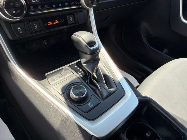 Used 2023 Toyota RAV4 XLE Premium AWD/4WD image 21