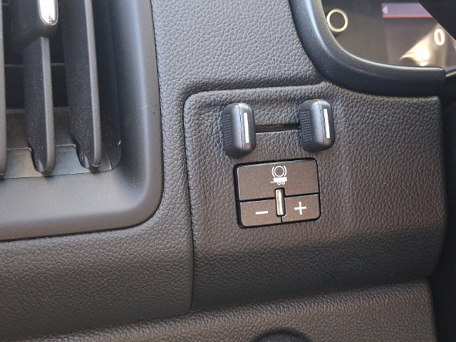 Used 2019 Chevrolet Colorado ZR2 w/ ZR2 Dusk Special Edition AWD/4WD image 24