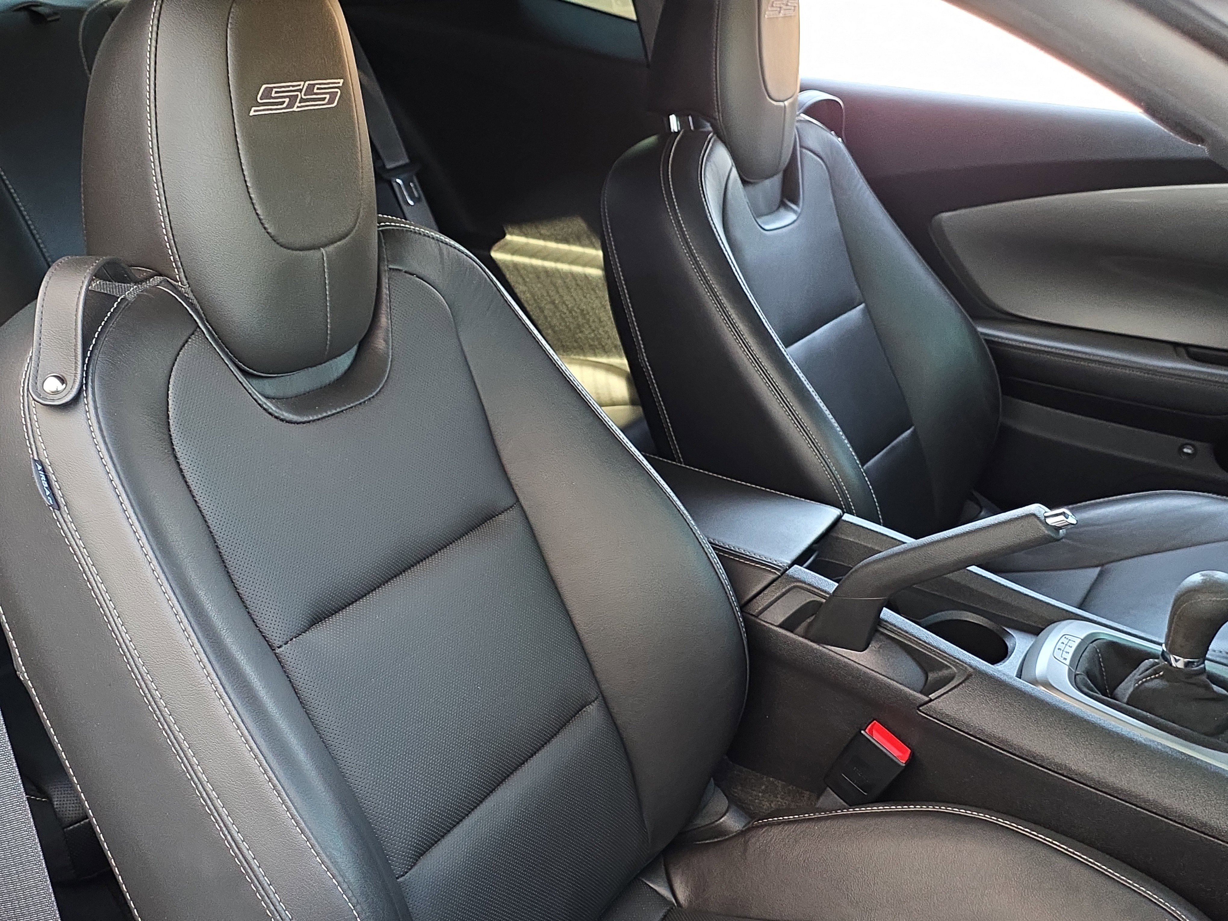 Used 2015 Chevrolet Camaro SS w/ SS Performance Package image 31