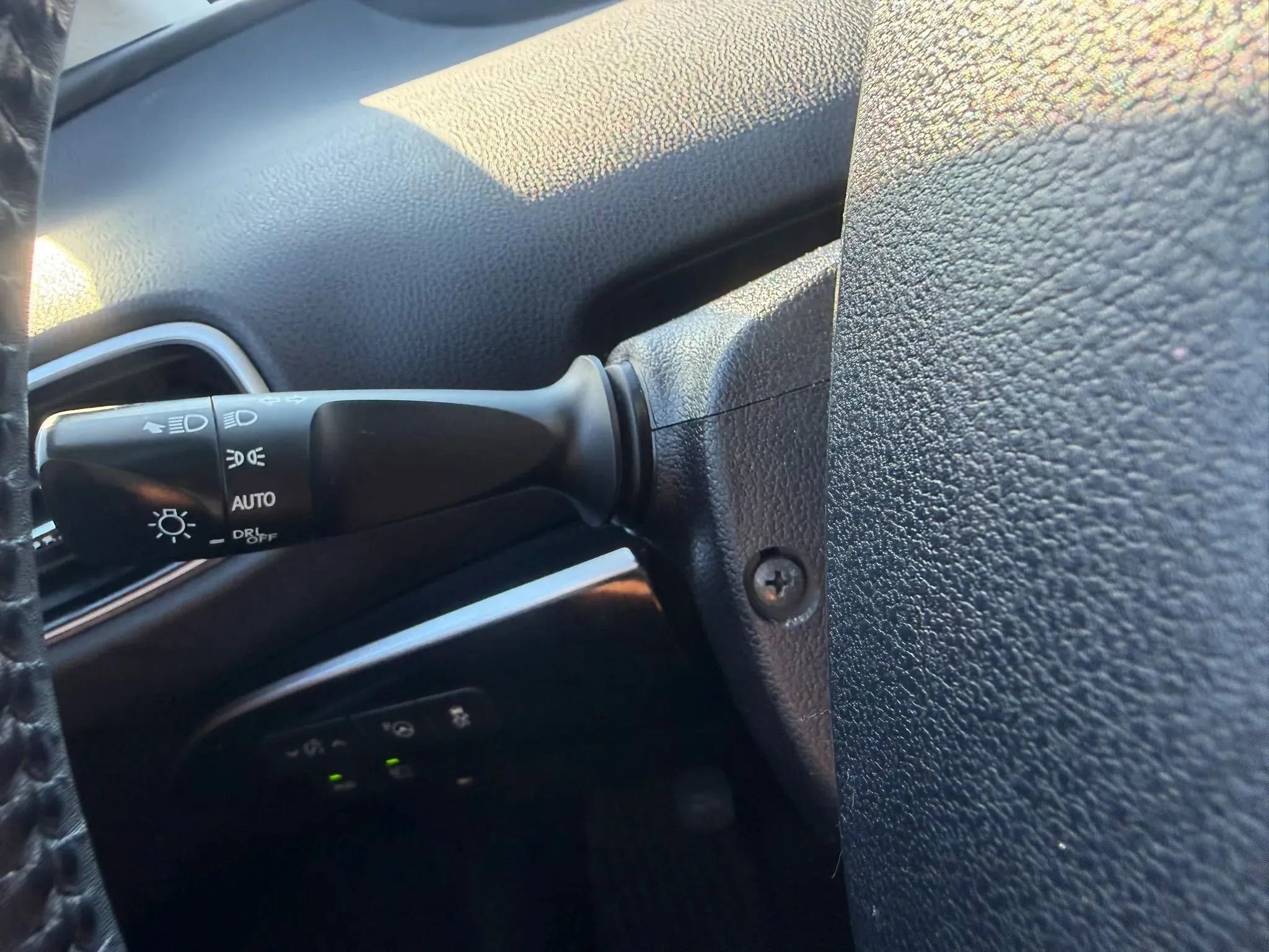Used 2018 Toyota Prius Four w/ Advanced Technology Package FWD image 13